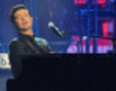 Robin Thicke Announces Tour Dates In Support Of 'Blurred Lines'